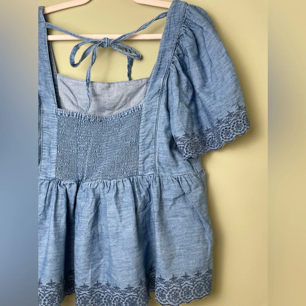 OLD NAVY 100% Cotton Smocked Denim Boho Blouse Seersucker Design Flutter Sleeve - Picture 5 of 10
